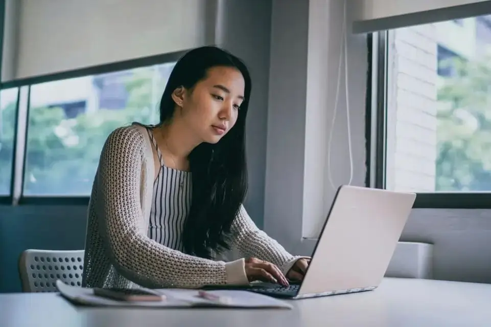The Future of Work: Navigating Hybrid Work Models in Science 1 The Impact of Remote Work on Creativity ( hybrid work)