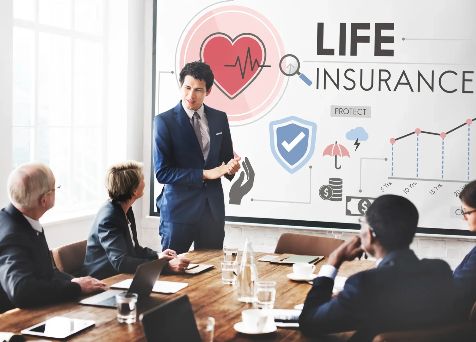 Life Insurance vs. Annuity: A Comprehensive Guide to Choosing the Right Financial Plan for Your Future