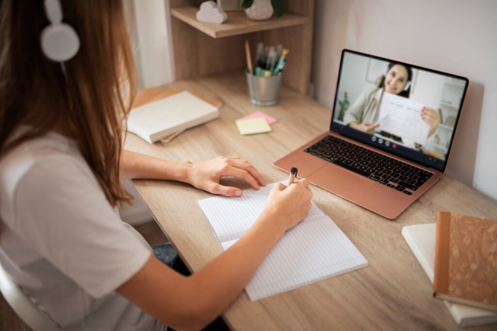 Online Tutoring: Teach From Anywhere Online Tutoring: Teach From Anywhere