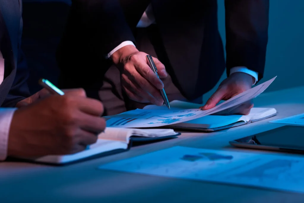 Business Valuation: Mastering the Multiples of Earnings Method in 2025