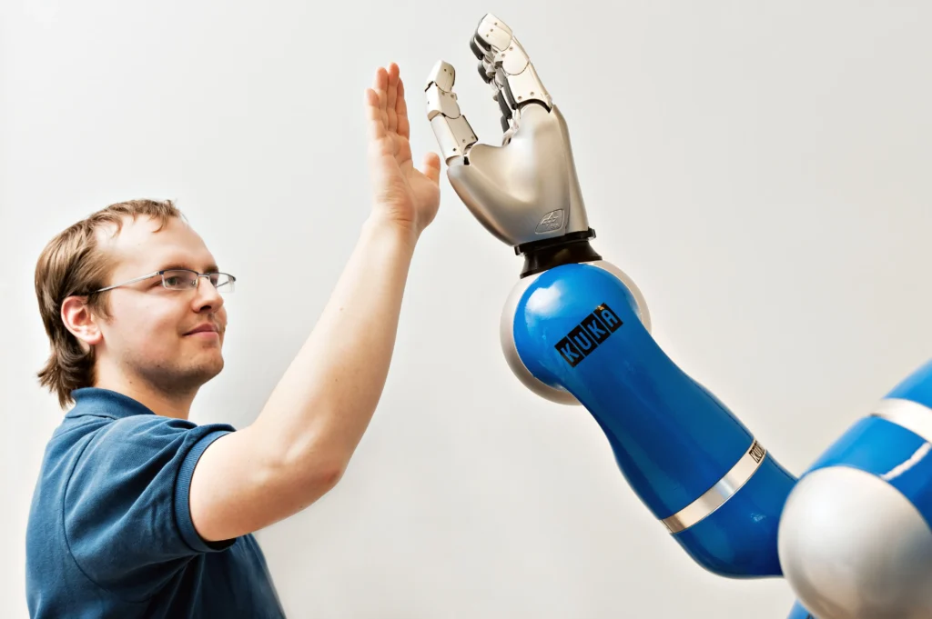 Collaborative robots (cobots) are able to interact directly and safely with humans. Collaborative robots (cobots) are able to interact directly and safely with humans.